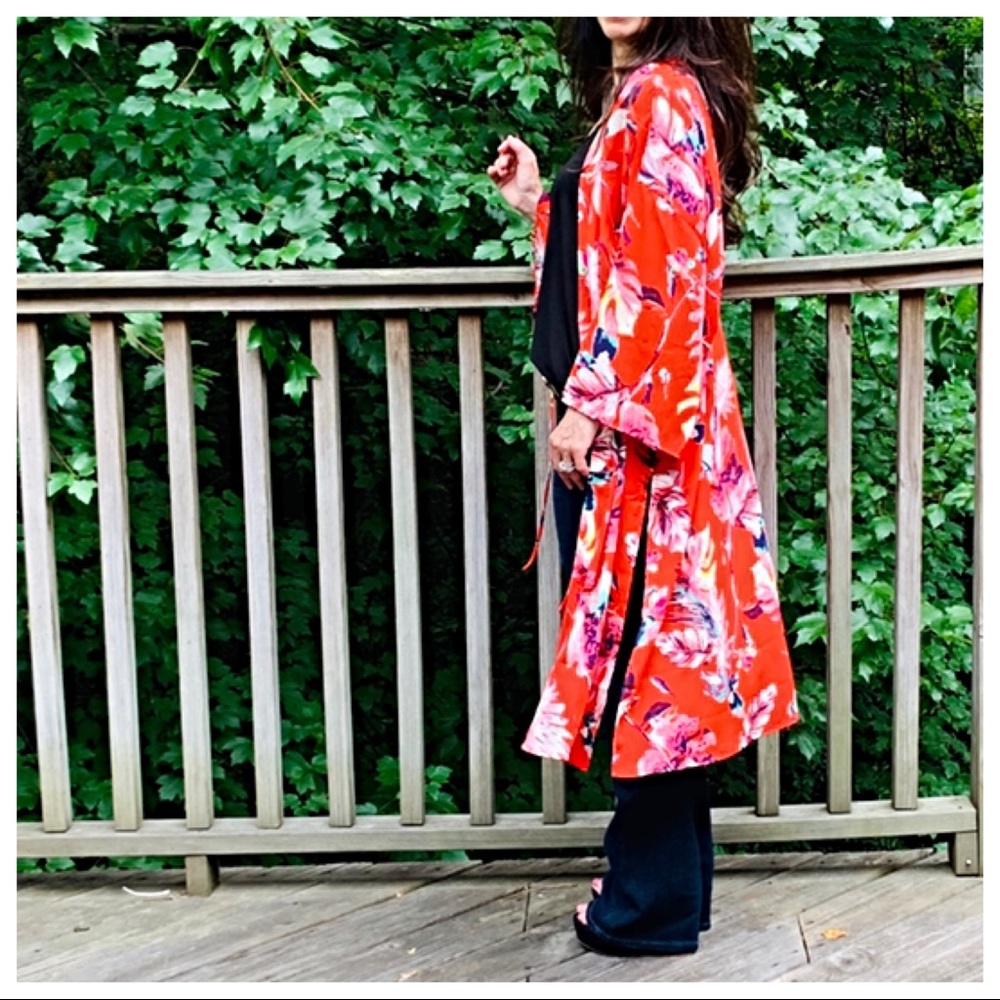 ✨LAST ONE✨Boho red floral side slits kimono jacket - Picture 7 of 8